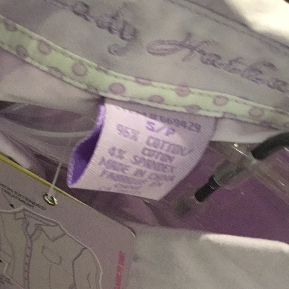 BNWT Lady Hathaway 3/4 sleeve stretch blouse with jewel buttons - Picture 4 of 4